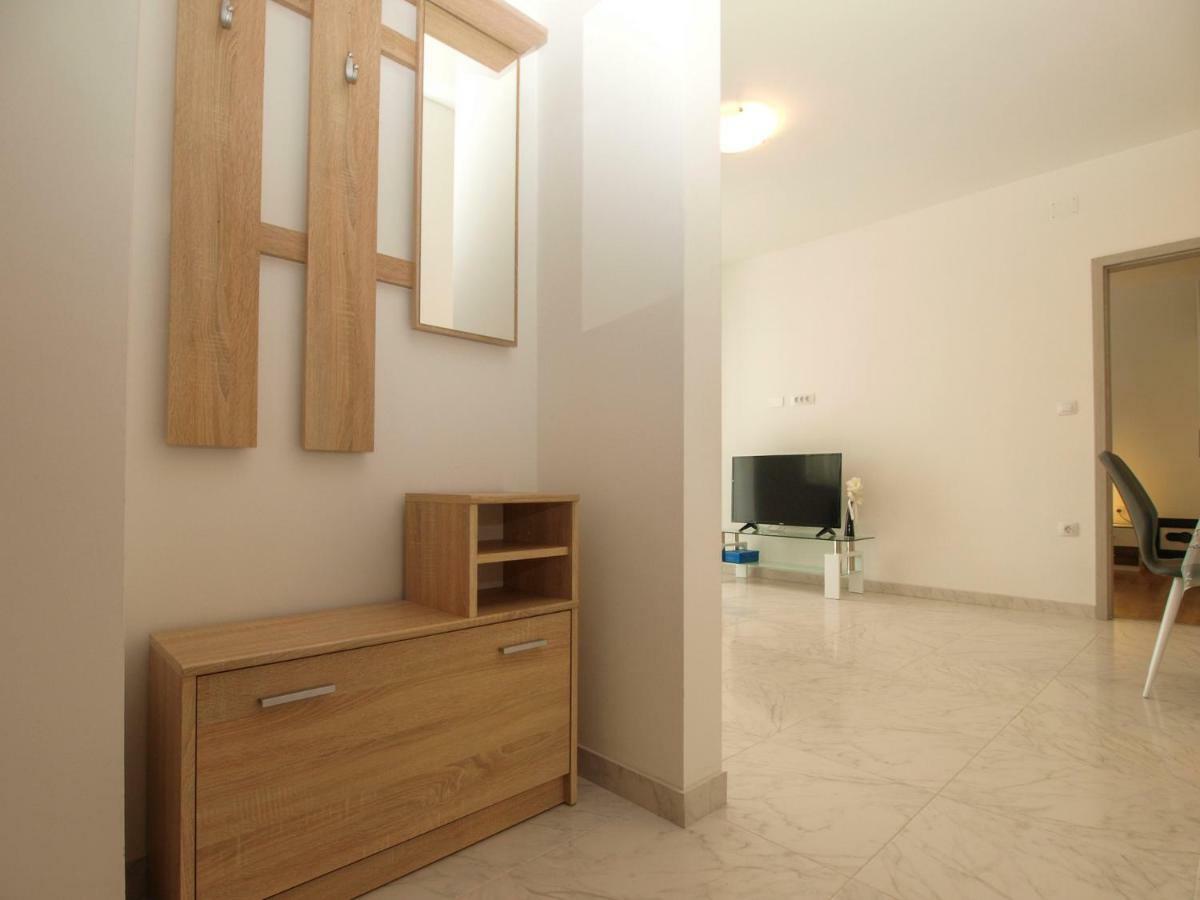 4 Stars Apartments-Pikula Fazana Ngoại thất bức ảnh
