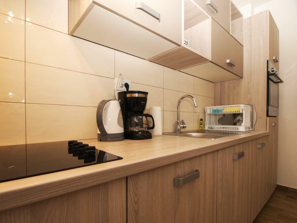 4 Stars Apartments-Pikula Fazana Ngoại thất bức ảnh