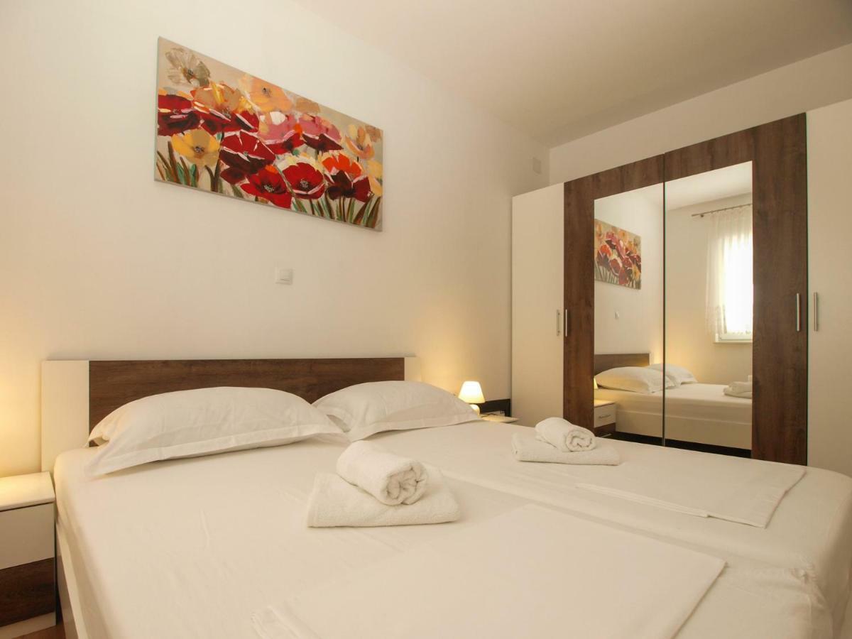 4 Stars Apartments-Pikula Fazana Ngoại thất bức ảnh