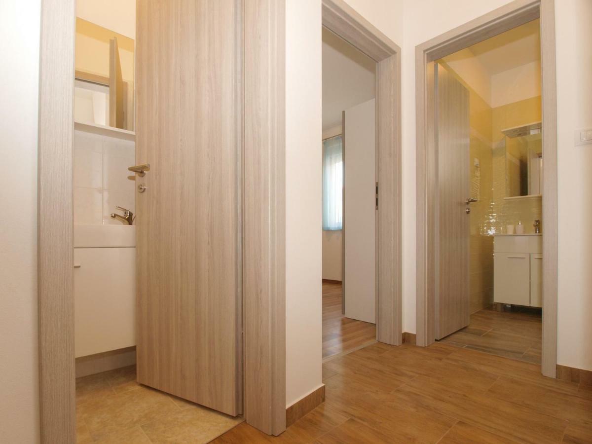 4 Stars Apartments-Pikula Fazana Ngoại thất bức ảnh