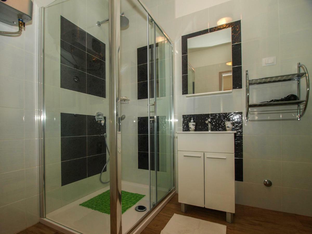 4 Stars Apartments-Pikula Fazana Ngoại thất bức ảnh