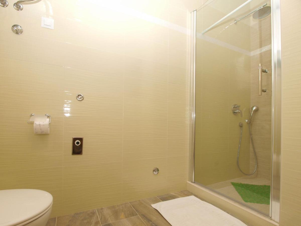 4 Stars Apartments-Pikula Fazana Ngoại thất bức ảnh